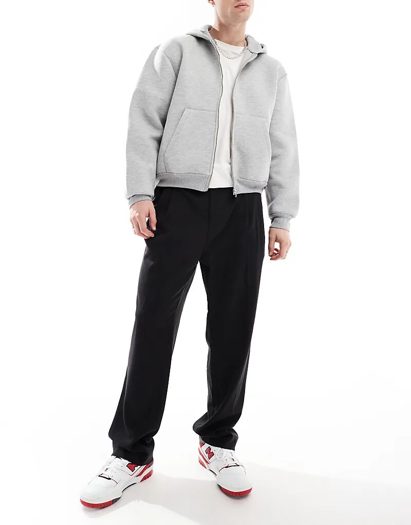 Широкие элегантные брюки со складками спереди черного цвета Jack & Jones
Широкие элегантные брюки со складками спереди черного цвета Jack & Jones