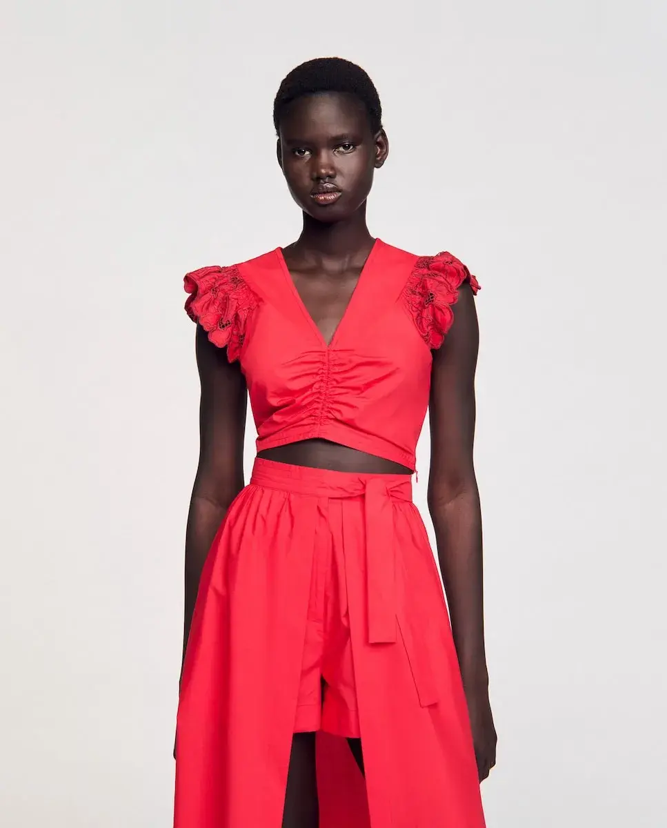 Женский короткий топ с вышитыми рукавами Sandro, красный
Женский короткий топ с вышитыми рукавами Sandro, красный