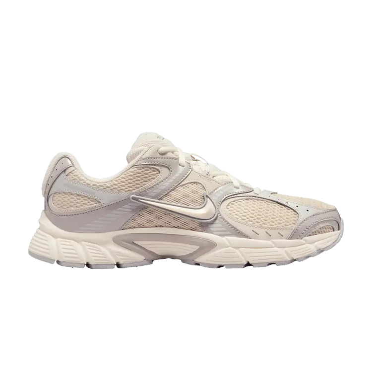 Кроссовки Nike V5 RNR 'Oatmeal Pale Ivory', кремовый
Кроссовки Nike V5 RNR 'Oatmeal Pale Ivory', кремовый