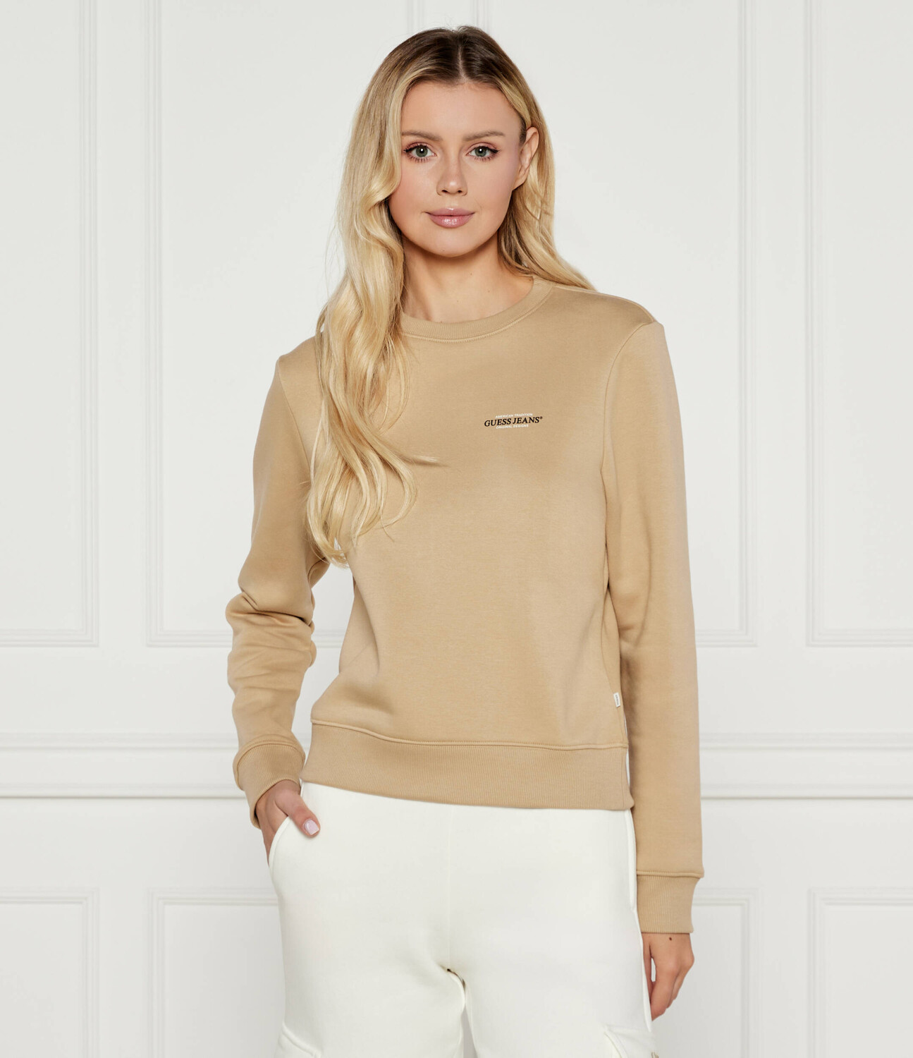 Толстовка Guess Jeans Regular Fit, бежевый
Толстовка Guess Jeans Regular Fit, бежевый