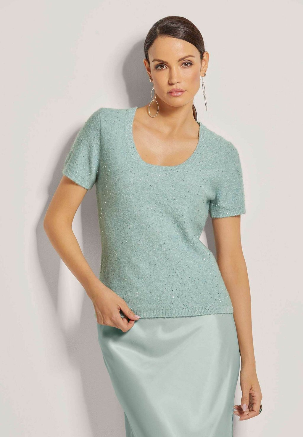 Футболка с принтом KURZARM MIT PAILLETTEN-GLANZ MADELEINE, светло-зеленый
Футболка с принтом KURZARM MIT PAILLETTEN-GLANZ MADELEINE, светло-зеленый