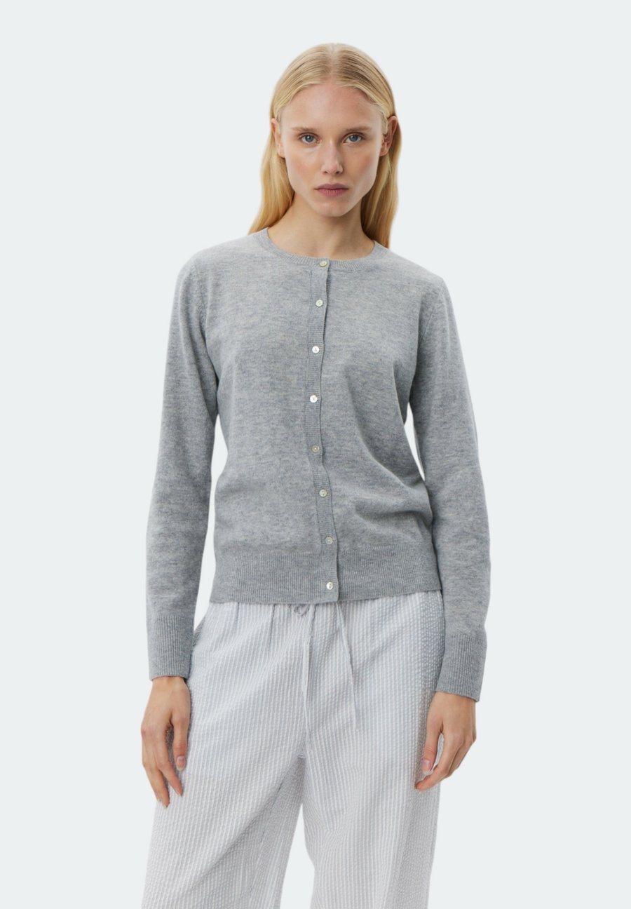 Кардиган Sofie Schnoor Cardigan, Grey Melange/Grey
Кардиган Sofie Schnoor Cardigan, Grey Melange/Grey