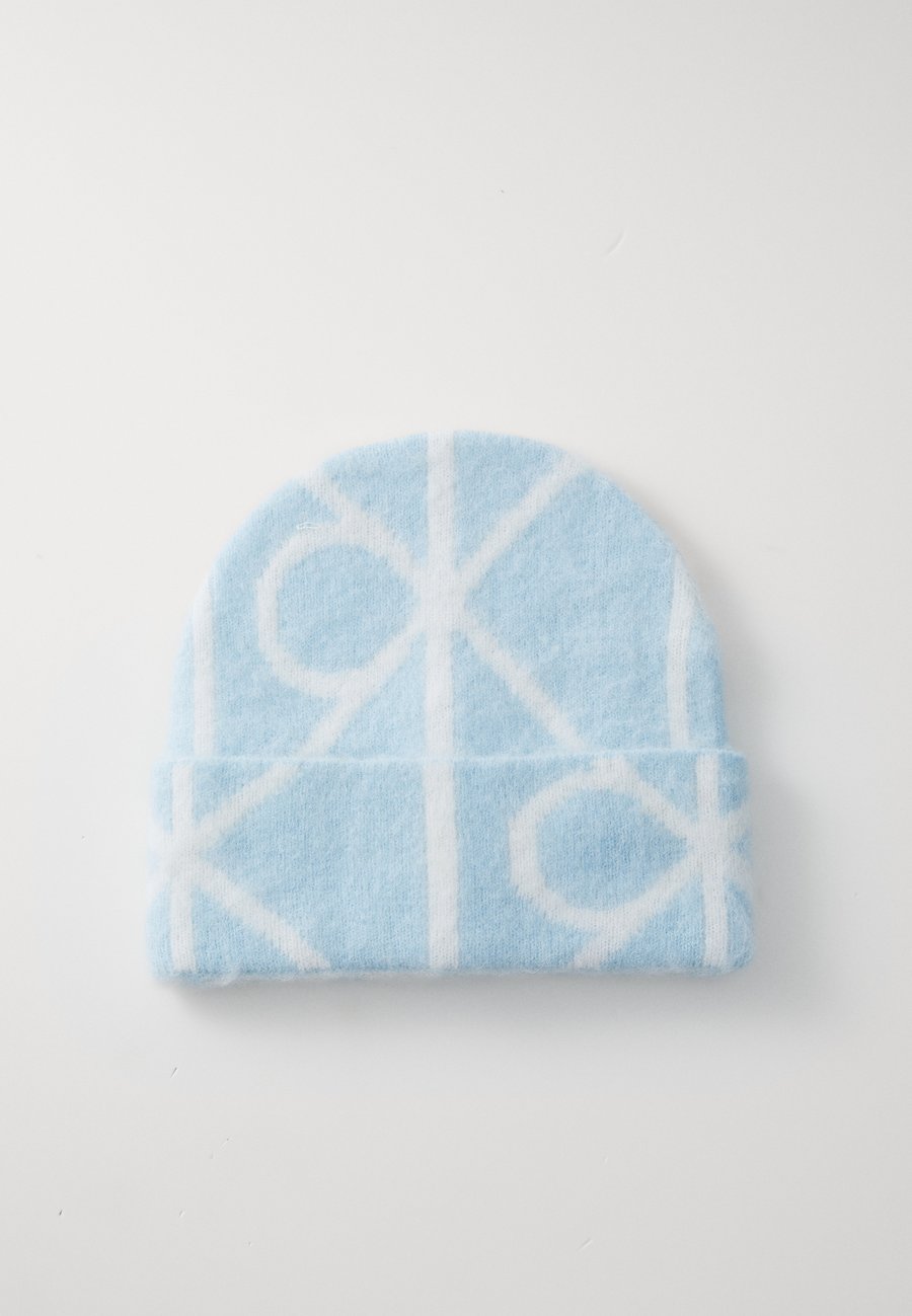 Шапка Calvin Klein BRUSHED EMBLEM UNISEX, Palest Blue/Blue
Шапка Calvin Klein BRUSHED EMBLEM UNISEX, Palest Blue/Blue