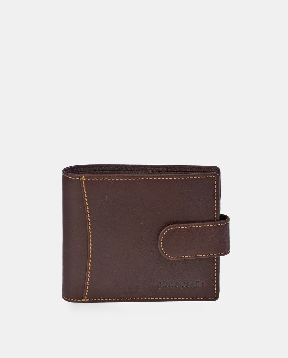Американский кошелек для мужчин из веганской кожи с застежкой и отделением для монет Pierre Cardin, коричневый
Американский кошелек для мужчин из веганской кожи с застежкой и отделением для монет Pierre Cardin, коричневый