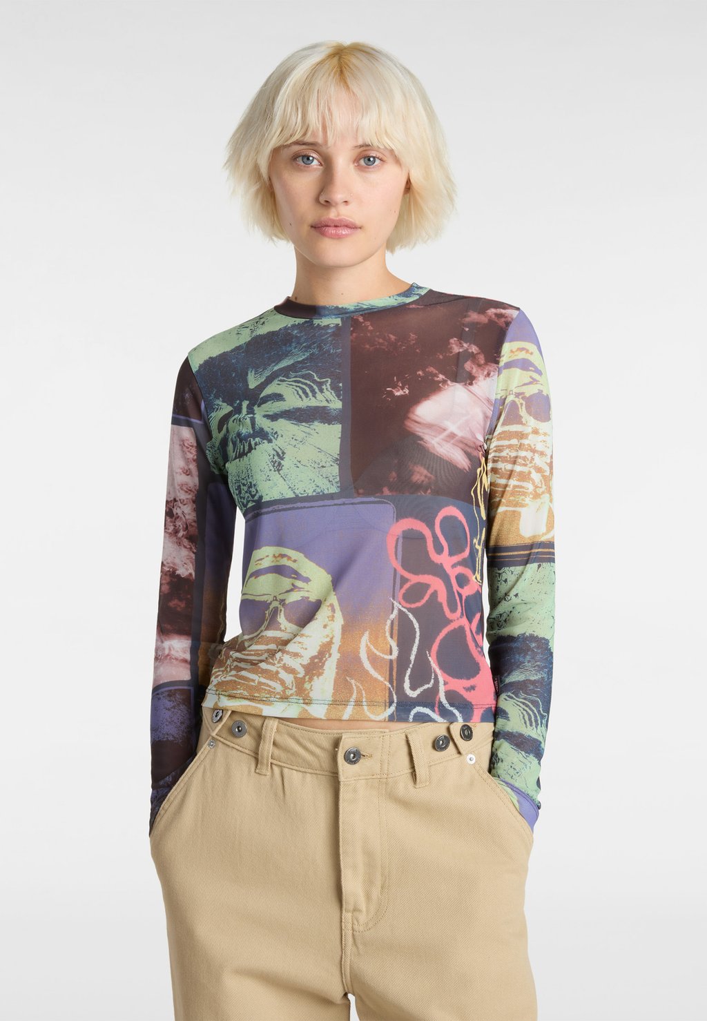 Топ с длинными рукавами LUDLOW MESH Vans, светло-голубой
Топ с длинными рукавами LUDLOW MESH Vans, светло-голубой