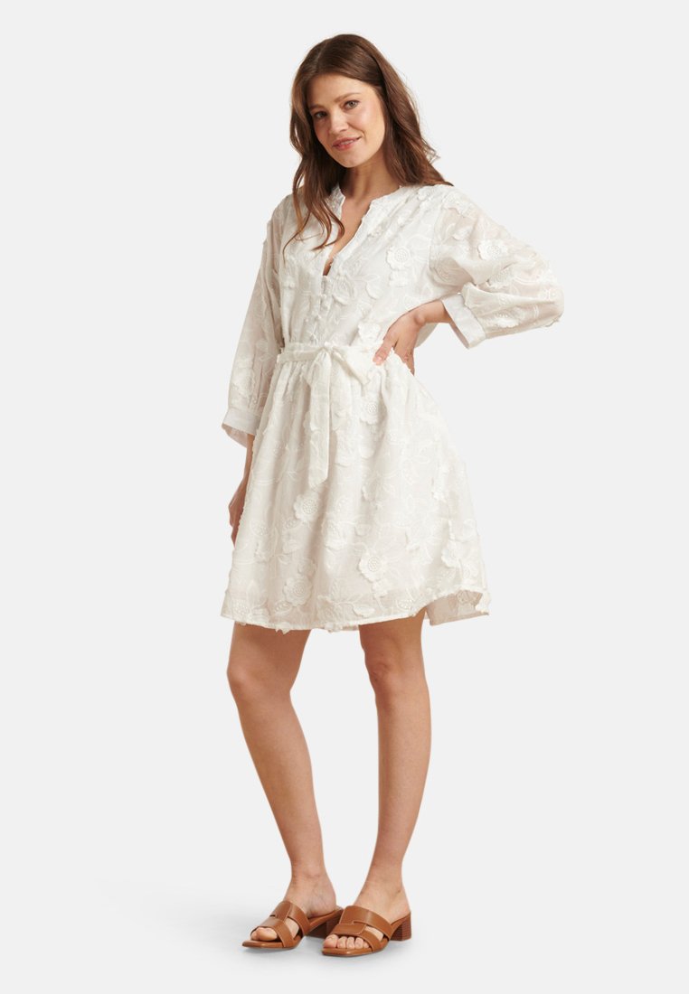 Повседневное платье Smashed Lemon, белый
Повседневное платье Smashed Lemon, белый