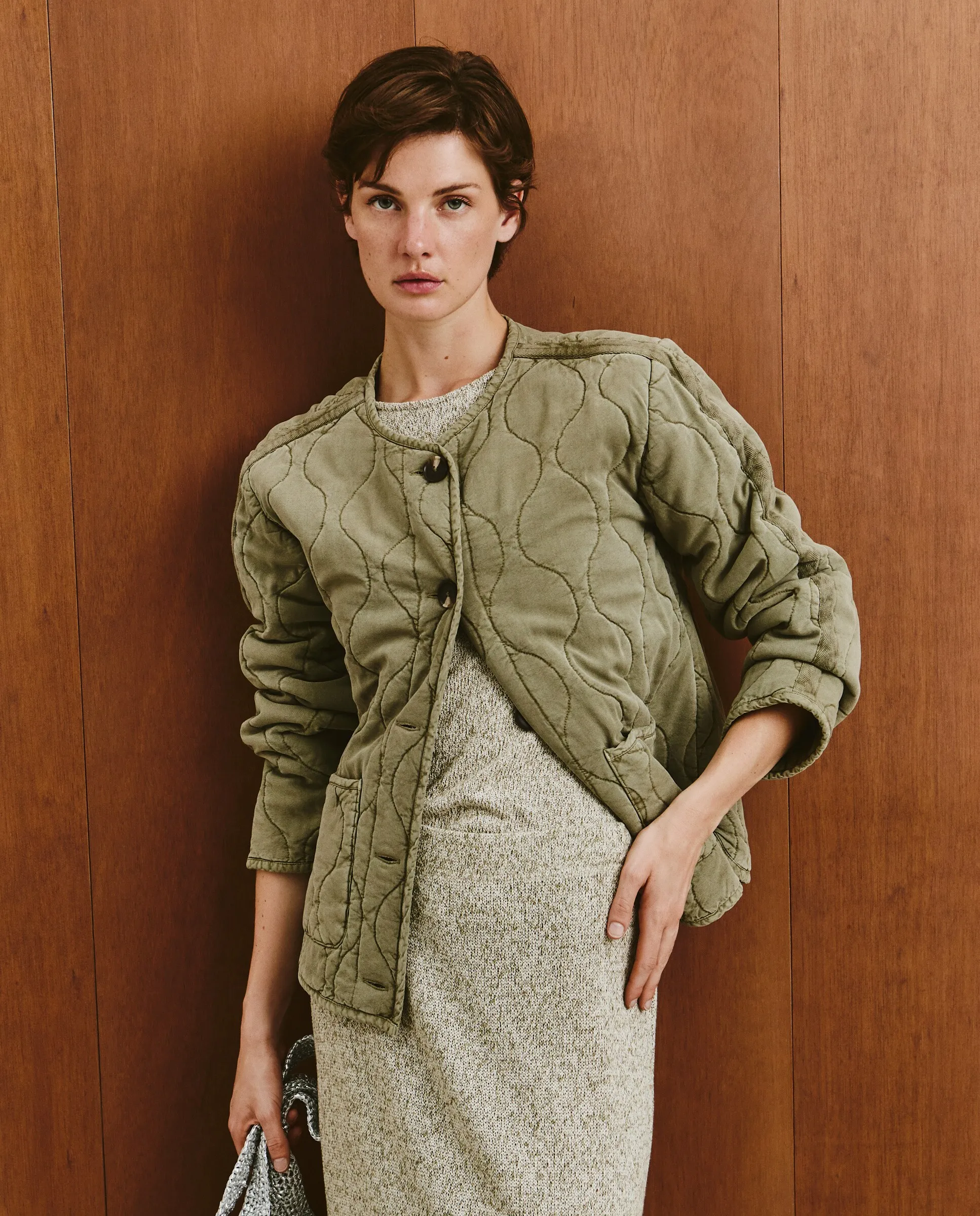 Женская кожаная косуха с тиснением Southern Cotton, цвет 520 Kaki
Женская кожаная косуха с тиснением Southern Cotton, цвет 520 Kaki