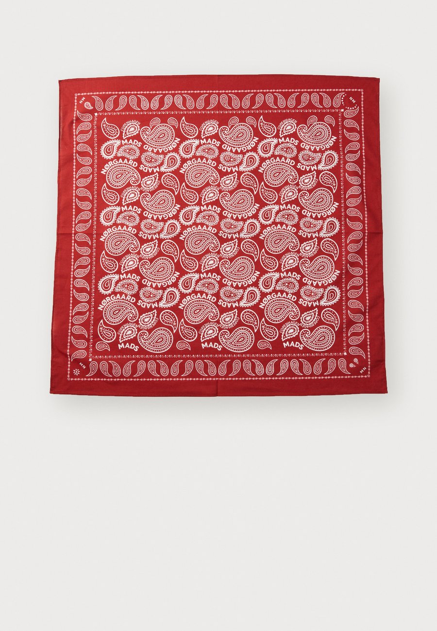 Шарф Mads Nørgaard PAISLEY SCARF SOLID UNISEX, Winery/Red
Шарф Mads Nørgaard PAISLEY SCARF SOLID UNISEX, Winery/Red