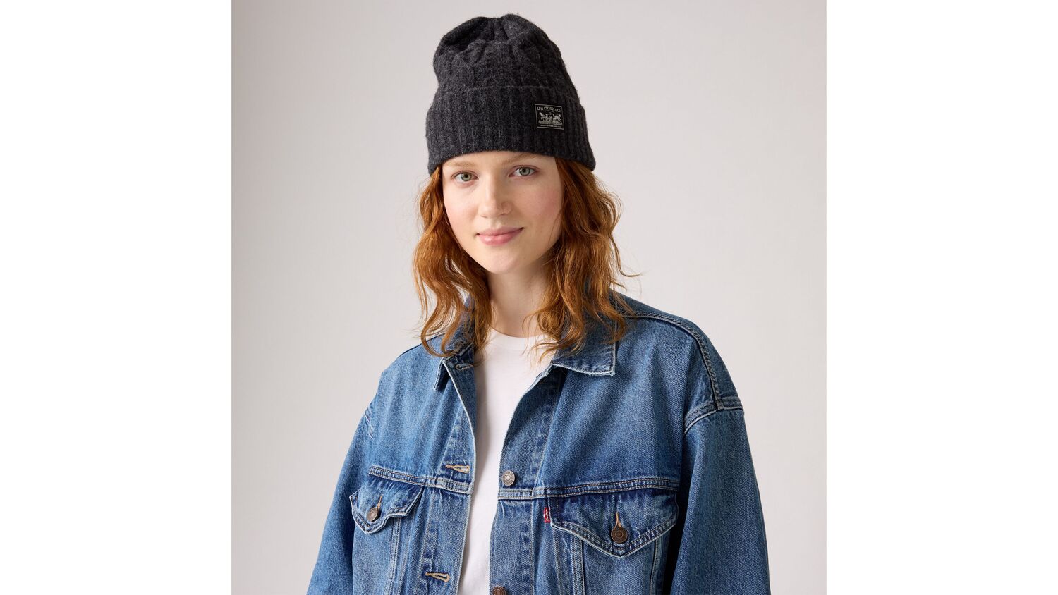 Шапочка-бини с нашивками Levi's, Light Heather Grey - Grey
Шапочка-бини с нашивками Levi's, Light Heather Grey - Grey