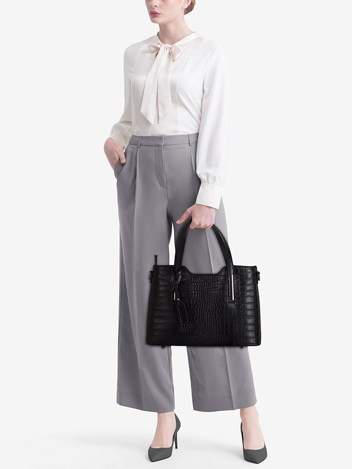 Кожаная сумка через плечо "Acco" черного цвета - (Ш)32 x (В)22 x (Г)12 см Lia Biassoni
Кожаная сумка через плечо "Acco" черного цвета - (Ш)32 x (В)22 x (Г)12 см Lia Biassoni