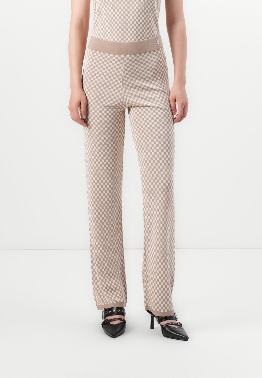 Брюки HUGO SRAVINY, Open Miscellaneous/Beige
Брюки HUGO SRAVINY, Open Miscellaneous/Beige