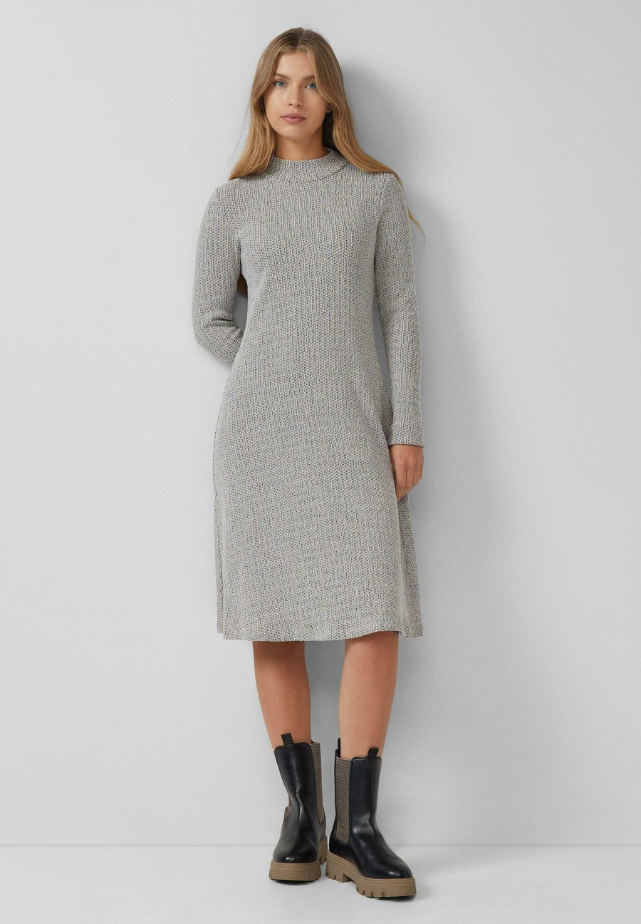 Платье s.Oliver Jersey dress, Creme/Beige
Платье s.Oliver Jersey dress, Creme/Beige