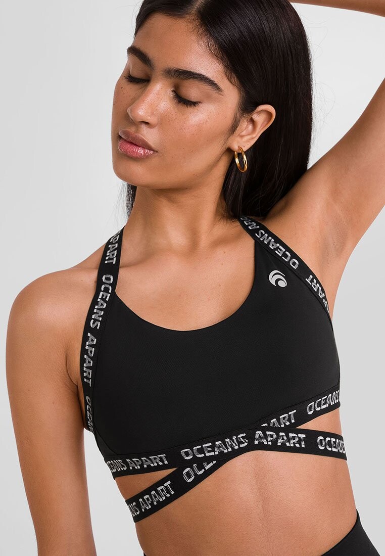 Спортивный бюстгальтер с легкой поддержкой OCEANSAPART, черный
Спортивный бюстгальтер с легкой поддержкой OCEANSAPART, черный