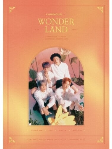 CD диск Luminous: Luminous In Wonderland - incl. Photo Book, Ticket, Postcard, Photo Card + Poster
CD диск Luminous: Luminous In Wonderland - incl. Photo Book, Ticket, Postcard, Photo Card + Poster