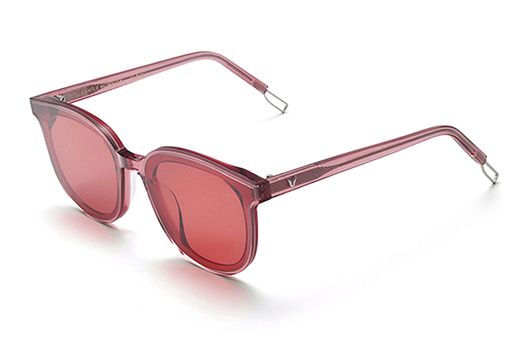 Овальные солнцезащитные очки Unisex GENTLE MONSTER, красные
Овальные солнцезащитные очки Unisex GENTLE MONSTER, красные