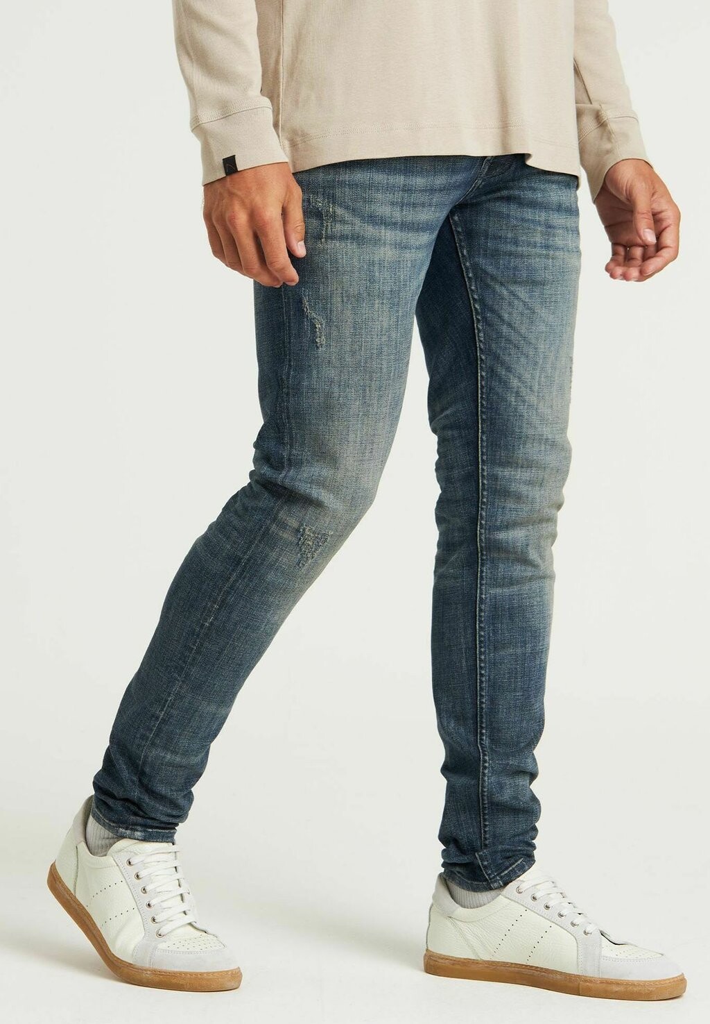 Джинсы облегающего кроя EGO DENCE CHASIN', темно-синий 
Джинсы облегающего кроя EGO DENCE CHASIN', темно-синий