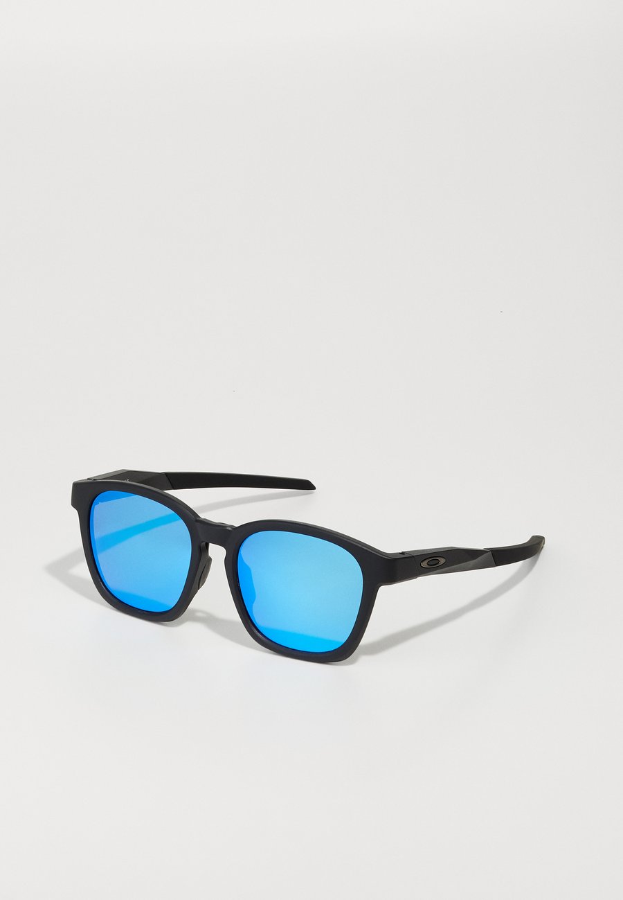 Солнцезащитные очки Oakley SHACKLE UNISEX, Matte Black/Black
Солнцезащитные очки Oakley SHACKLE UNISEX, Matte Black/Black