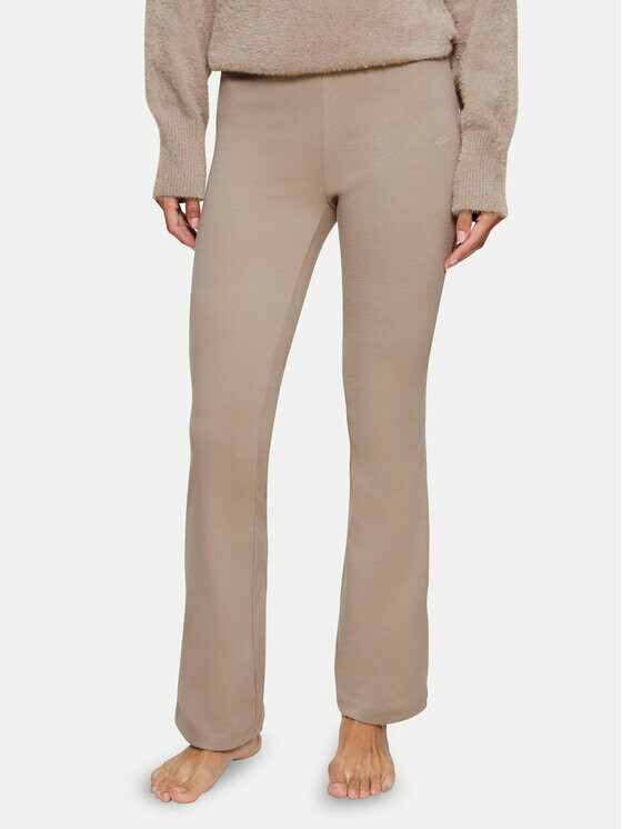 Узкие пижамные брюки Triumph, бежевый
Узкие пижамные брюки Triumph, бежевый