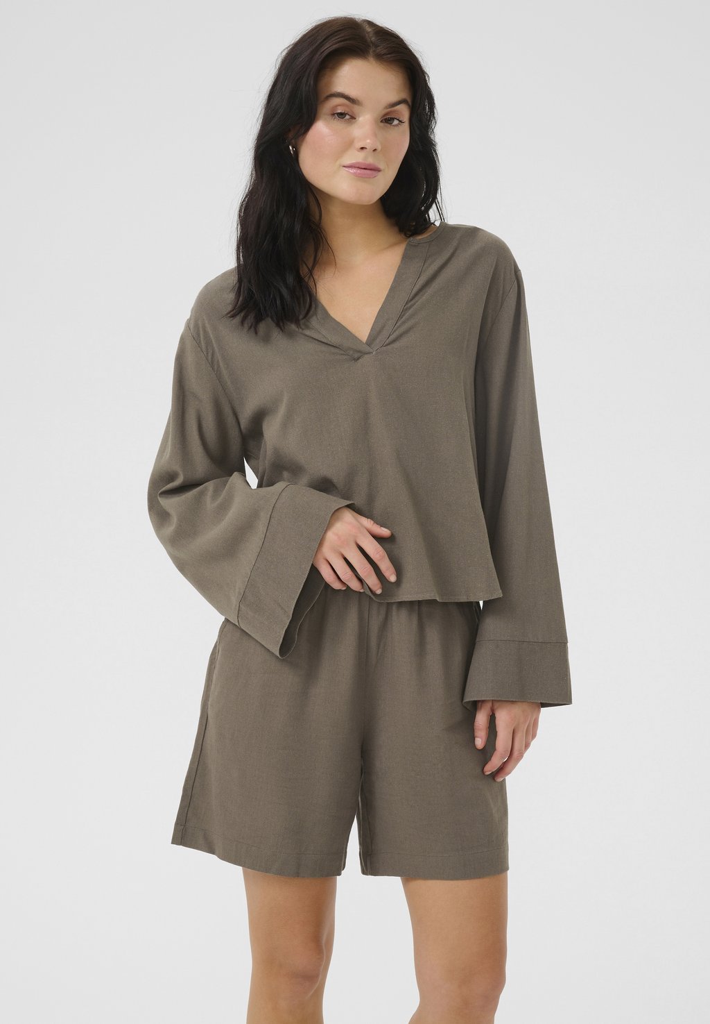 Блуза DIAS My Essential Wardrobe, светло-коричневый
Блуза DIAS My Essential Wardrobe, светло-коричневый