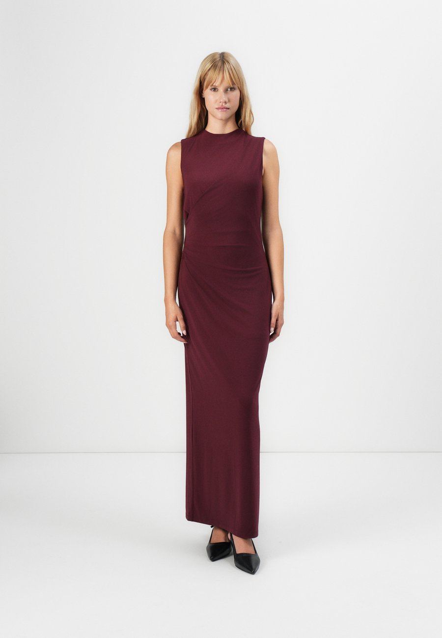 Платье JDY JDYMISTY MAXI DRESS, Maroon Banner/Bordeaux
Платье JDY JDYMISTY MAXI DRESS, Maroon Banner/Bordeaux