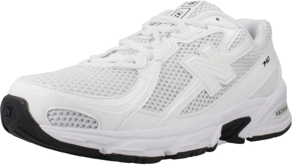 Мужские теннисные кроссовки для игры на хард-корте New Balance FuelCell 996 V4, White
Мужские теннисные кроссовки для игры на хард-корте New Balance FuelCell 996 V4, White