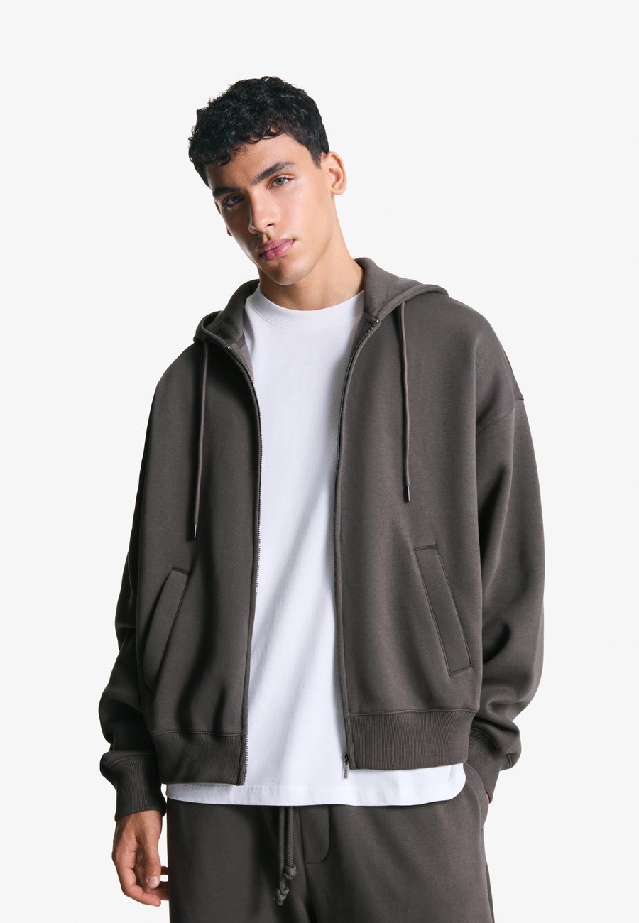 Худи Bershka HOODIE, Dark Grey
Худи Bershka HOODIE, Dark Grey