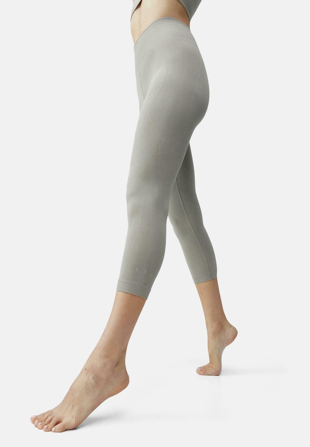 Леггинсы Born Living Yoga, бежевый
Леггинсы Born Living Yoga, бежевый