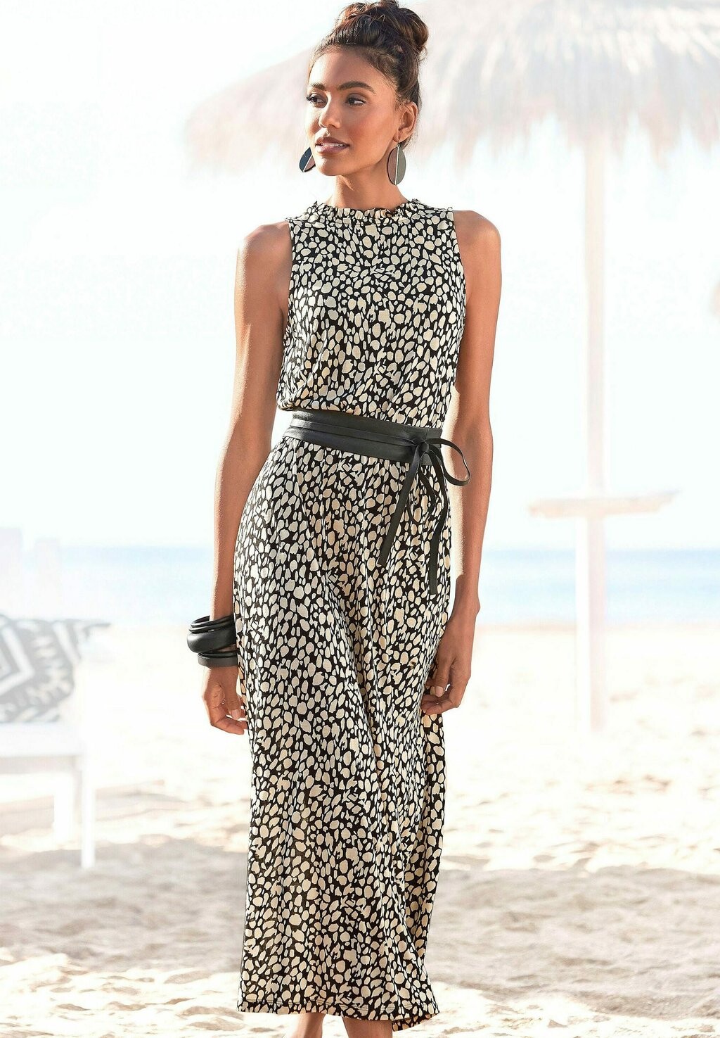 Платье из джерси LASCANA, цвет schwarz beige bedruckt
Платье из джерси LASCANA, цвет schwarz beige bedruckt