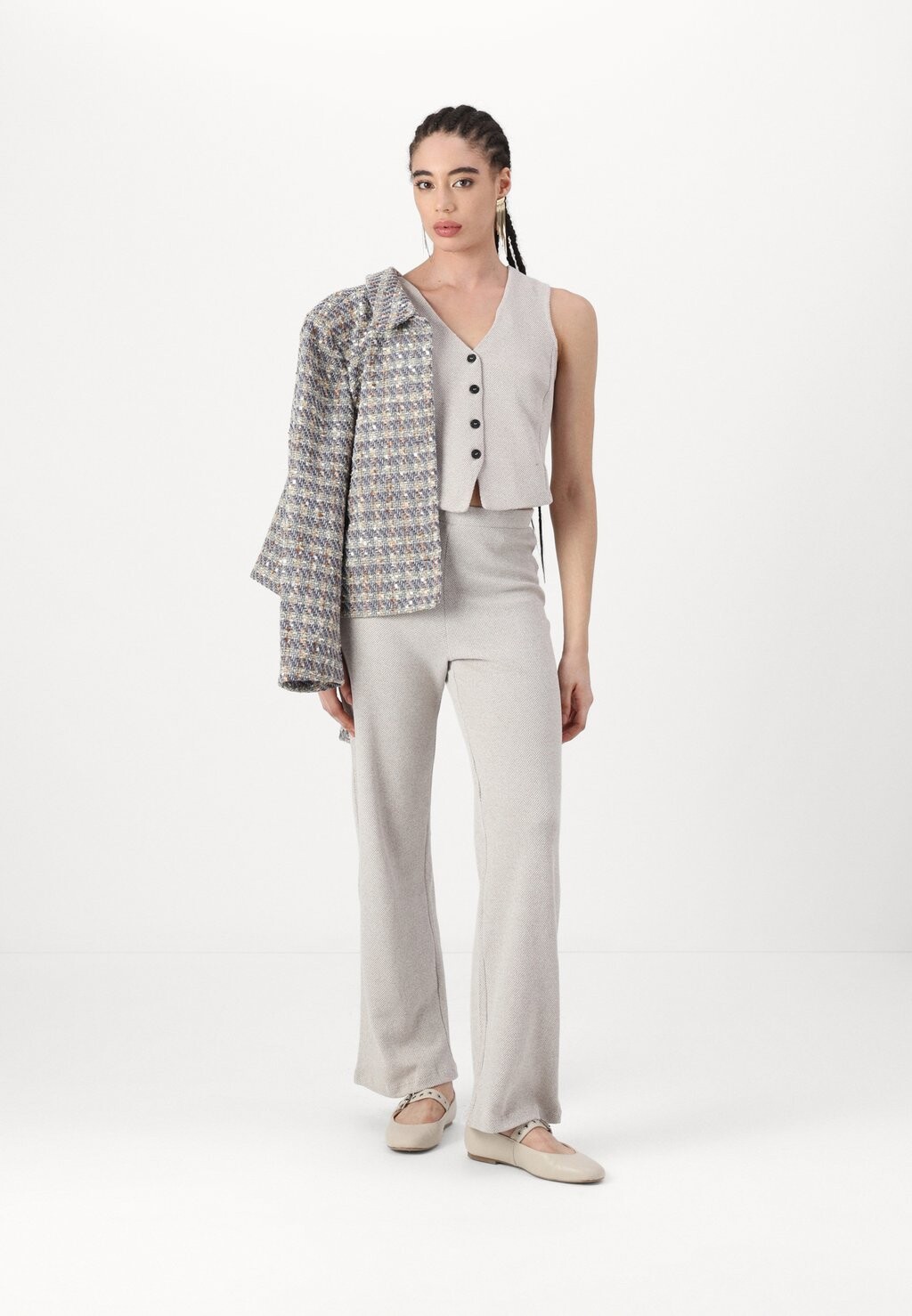 Брюки PCPEPPER Pieces, кремовый
Брюки PCPEPPER Pieces, кремовый