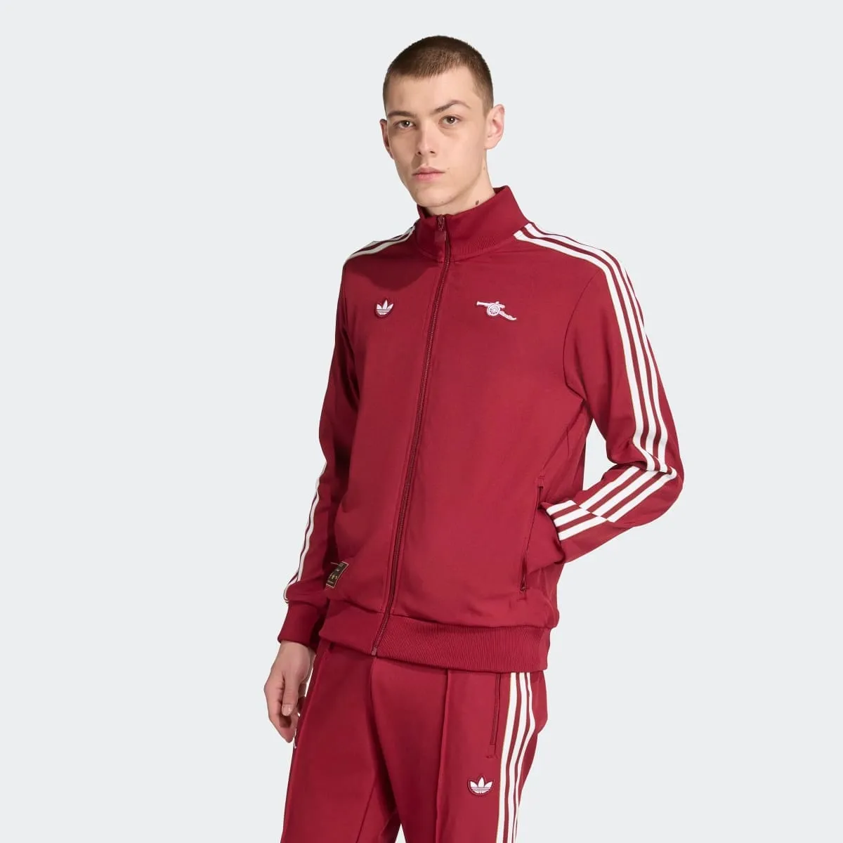 Мужская куртка Arsenal FC 2025-2026 Terrace Icons Originals adidas, бордовый
Мужская куртка Arsenal FC 2025-2026 Terrace Icons Originals adidas, бордовый