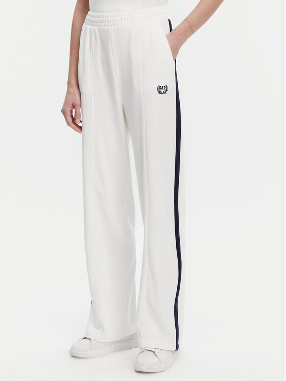 Спортивные брюки обычного кроя 732234-01 Gap, белый
Спортивные брюки обычного кроя 732234-01 Gap, белый