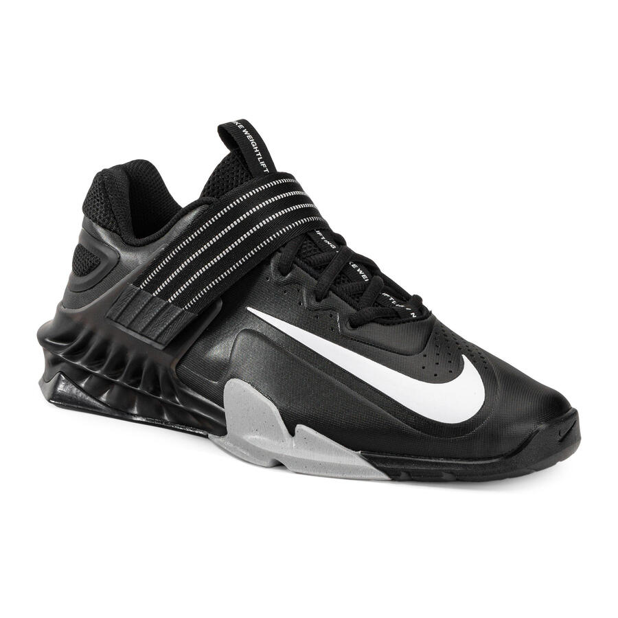 Кроссовки для тяжелой атлетики Nike Savaleos
Кроссовки для тяжелой атлетики Nike Savaleos