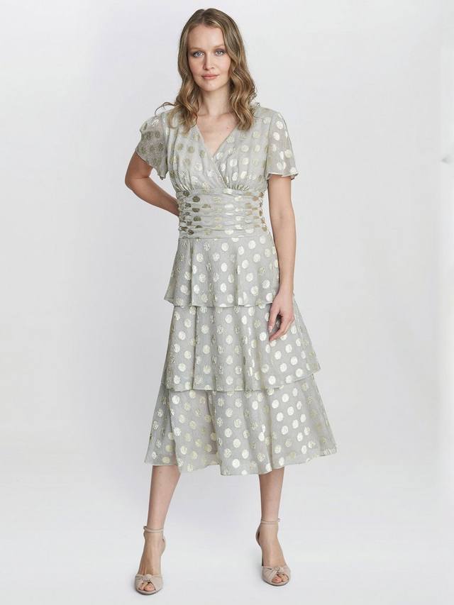 Многоуровневое миди-платье cassie в металлическое пятно Gina Bacconi, золотой
Многоуровневое миди-платье cassie в металлическое пятно Gina Bacconi, золотой