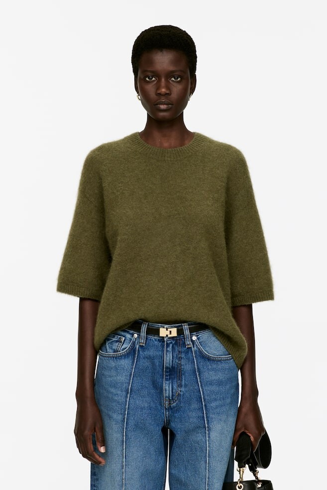 Свитер из шерсти альпаки и шерсти Arket, хаки
Свитер из шерсти альпаки и шерсти Arket, хаки