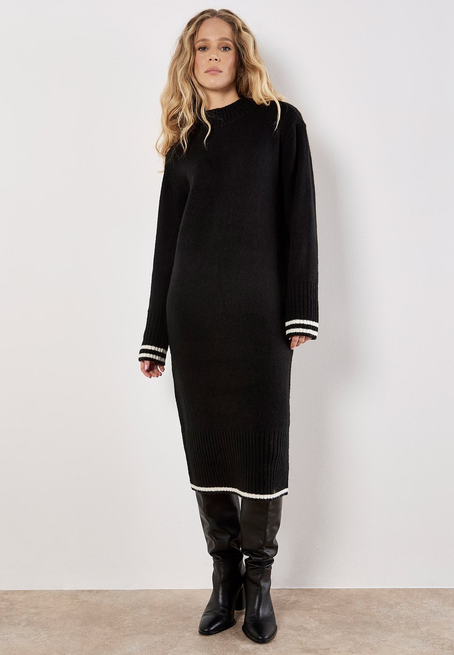 Платье Apricot MIDI, Black
Платье Apricot MIDI, Black