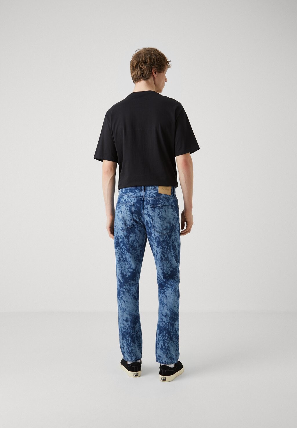 Джинсы свободного кроя Only, деним среднего синего цвета Onsedge One
Джинсы свободного кроя Only, деним среднего синего цвета Onsedge One