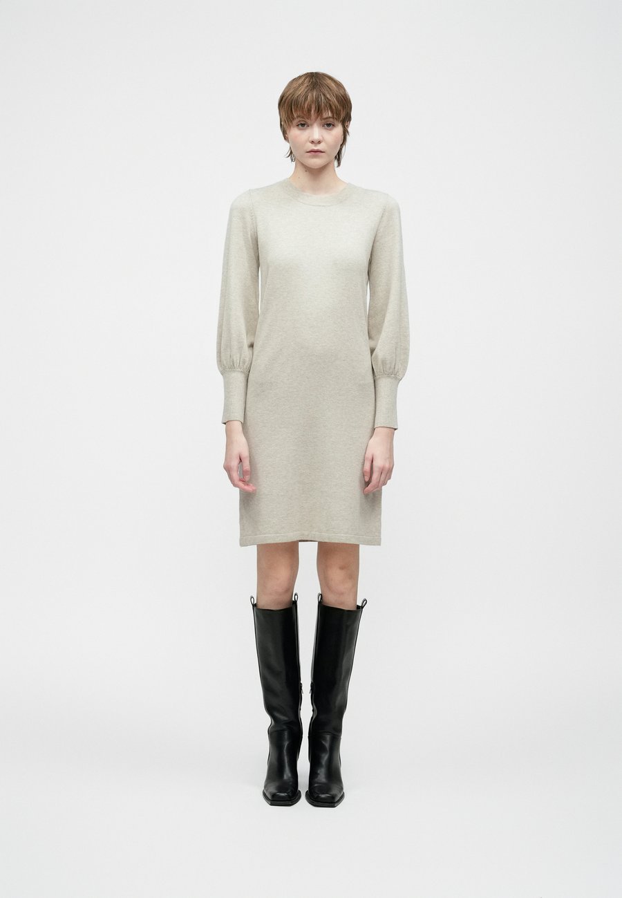 Платье VILA VIKERRY O NECK DRESS, Natural Melange/Beige
Платье VILA VIKERRY O NECK DRESS, Natural Melange/Beige