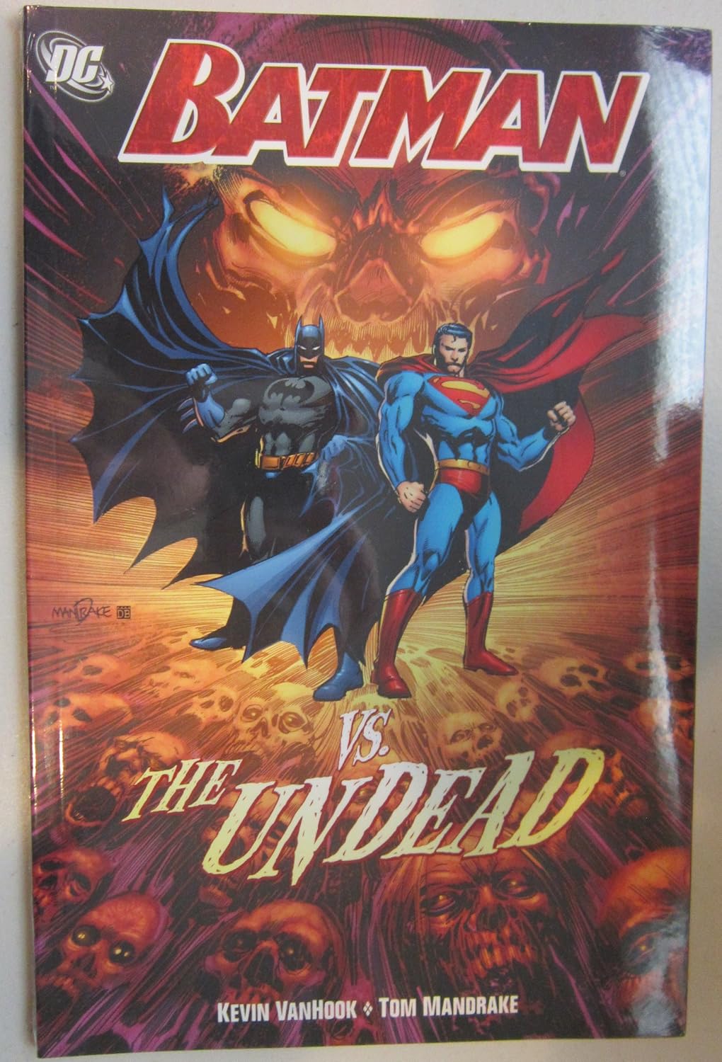 Batman Vs The Undead TP (DC COMICS)
Batman Vs The Undead TP (DC COMICS)