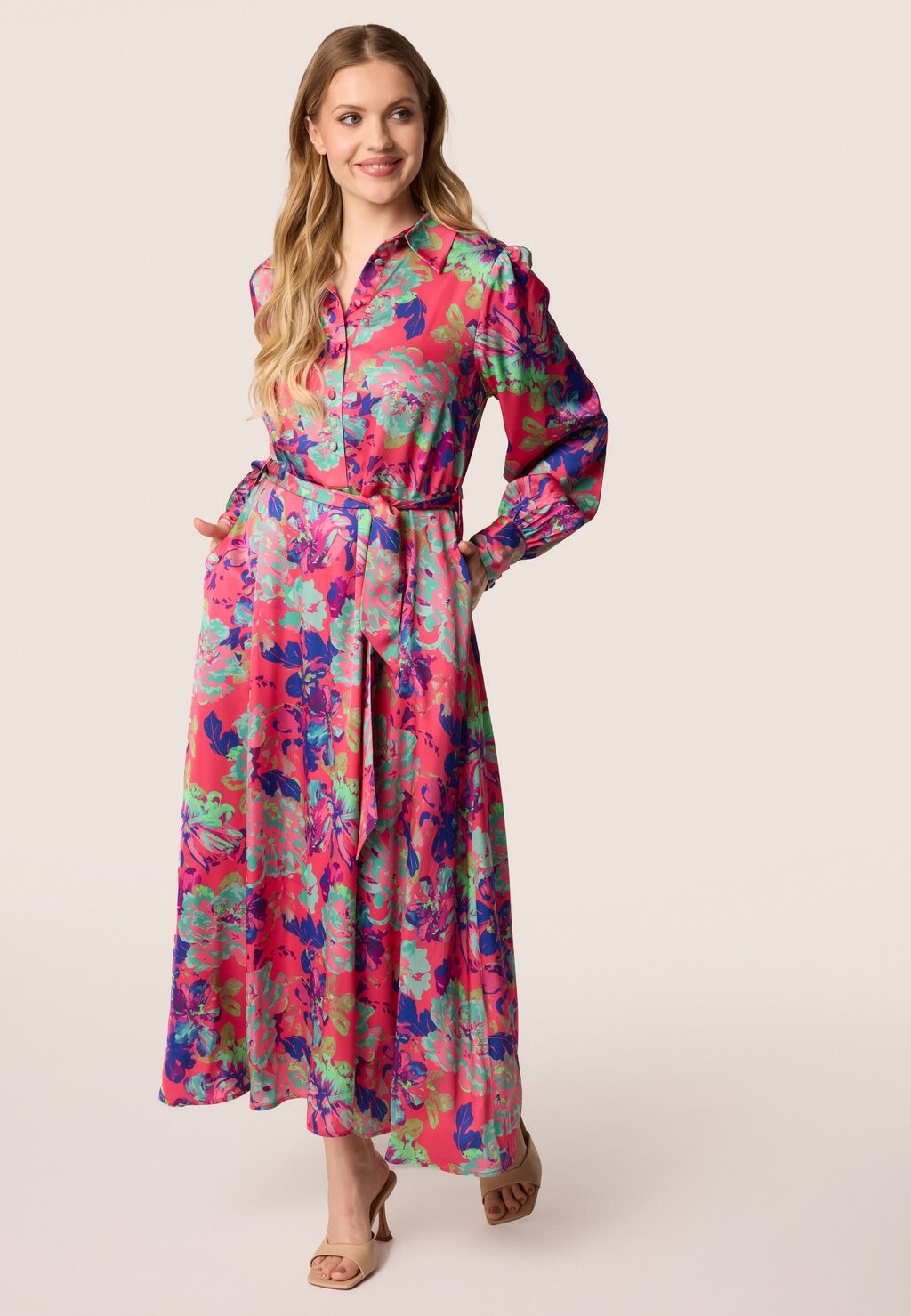 Платье макси QUIOSQUE, мультиколор
Платье макси QUIOSQUE, мультиколор