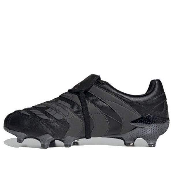 Кроссовки Predator Accelerator FG Adidas, черный 
Кроссовки Predator Accelerator FG Adidas, черный