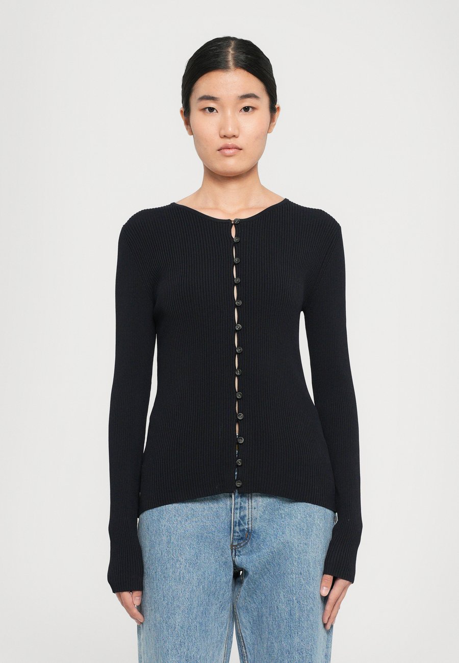 Кардиган Stylein PALOMA, Navy/Dark Blue
Кардиган Stylein PALOMA, Navy/Dark Blue