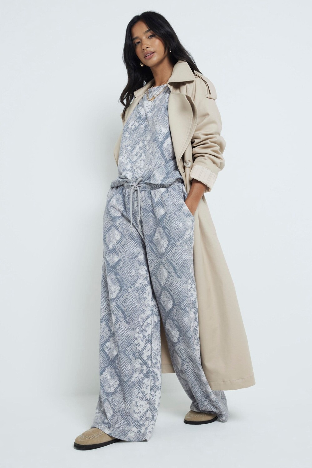 Широкие брюки джоггеры Petite Snake River Island, серый
Широкие брюки джоггеры Petite Snake River Island, серый