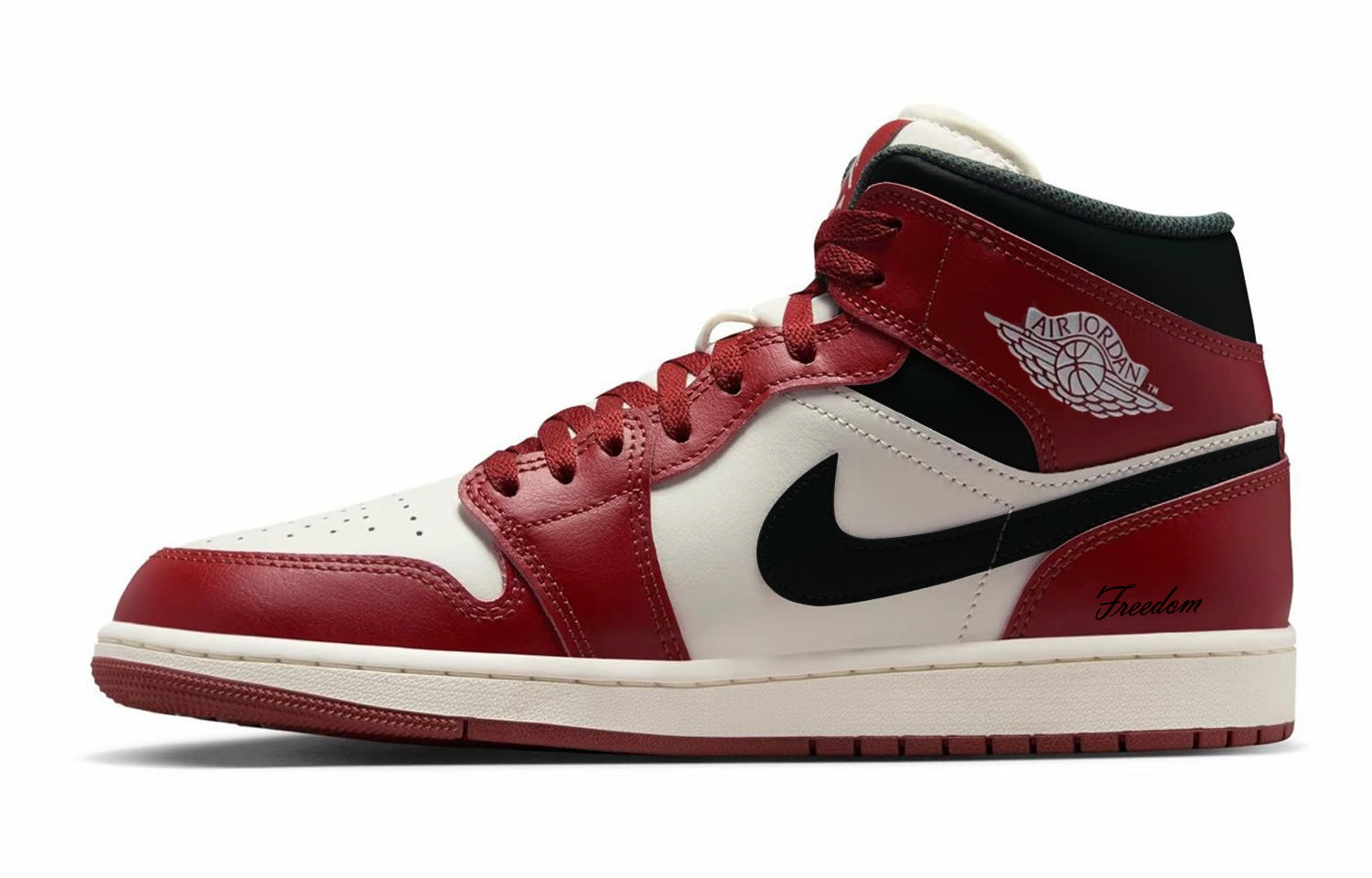 Jordan Кроссовки Air 1 Chicago Red, износостойкие, средней высоты, винтажные, мужские, черный с красным
Jordan Кроссовки Air 1 Chicago Red, износостойкие, средней высоты, винтажные, мужские, черный с красным