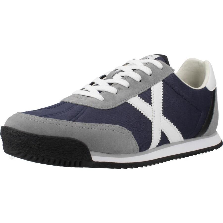 Кроссовки Munich модель Riber цвет синий
Кроссовки Munich модель Riber цвет синий