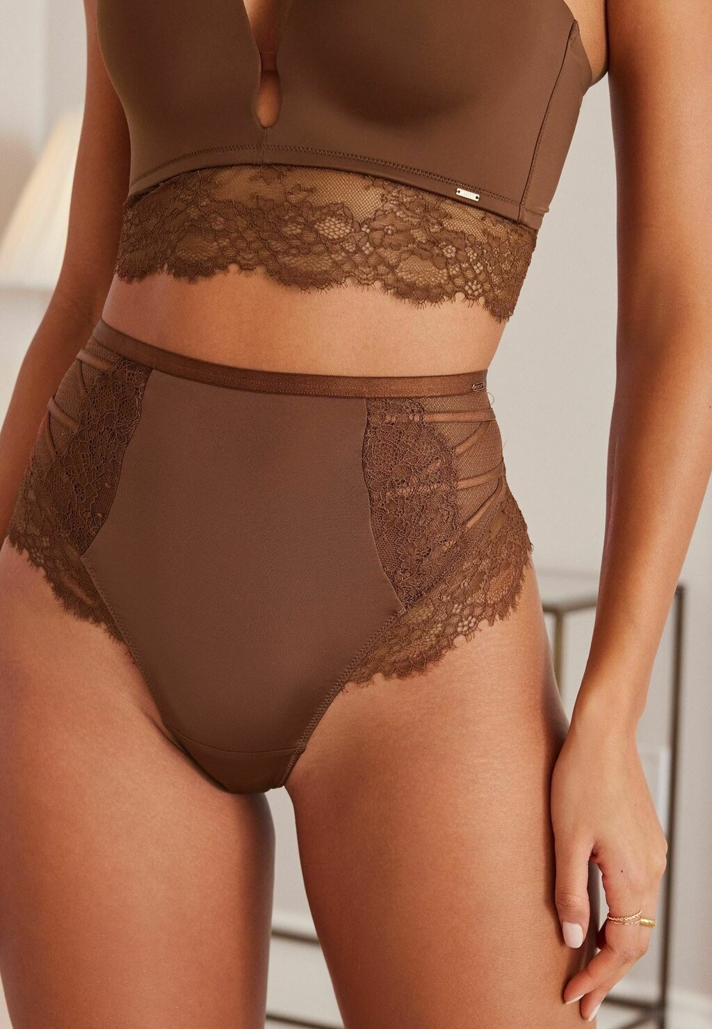 Корректирующее белье LIPSY TUMMY CONTROL SHAPING , цвет chocolate brown
Корректирующее белье LIPSY TUMMY CONTROL SHAPING , цвет chocolate brown