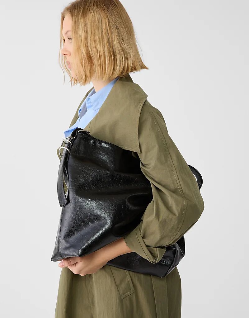 Сумка-ведро Stradivarius из искусственной кожи черного цвета
Сумка-ведро Stradivarius из искусственной кожи черного цвета