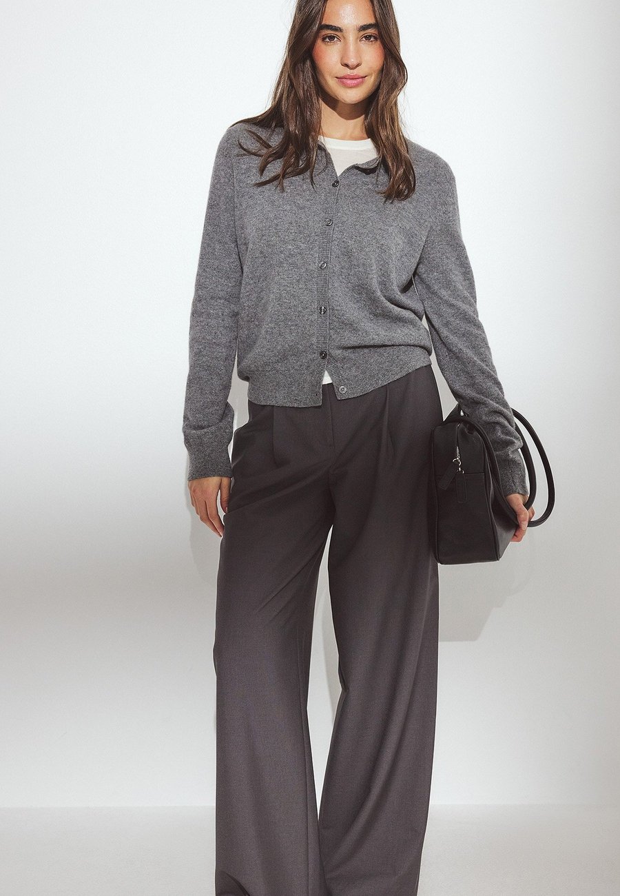 Кардиган NA-KD Cardigan, Grey
Кардиган NA-KD Cardigan, Grey