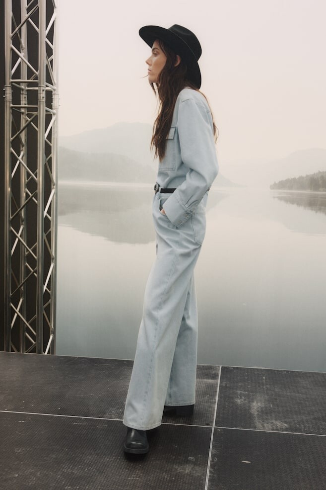 Широкие высокие джинсы H&M, голубой 
Широкие высокие джинсы H&M, голубой