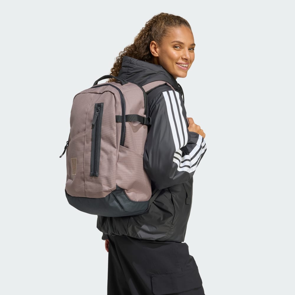 Рюкзак Adidas Utility Backpack 3D Shape, цвет Trace Brown
Рюкзак Adidas Utility Backpack 3D Shape, цвет Trace Brown