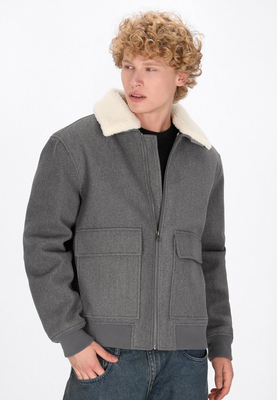 Куртка Mo Summer jacket, Grey Melange/Grey
Куртка Mo Summer jacket, Grey Melange/Grey